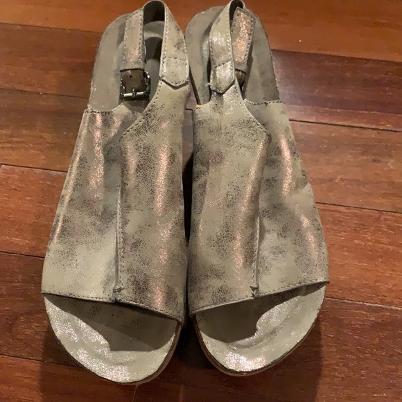 Pierre Dumas leather open toed heels - Picture 4 of 9